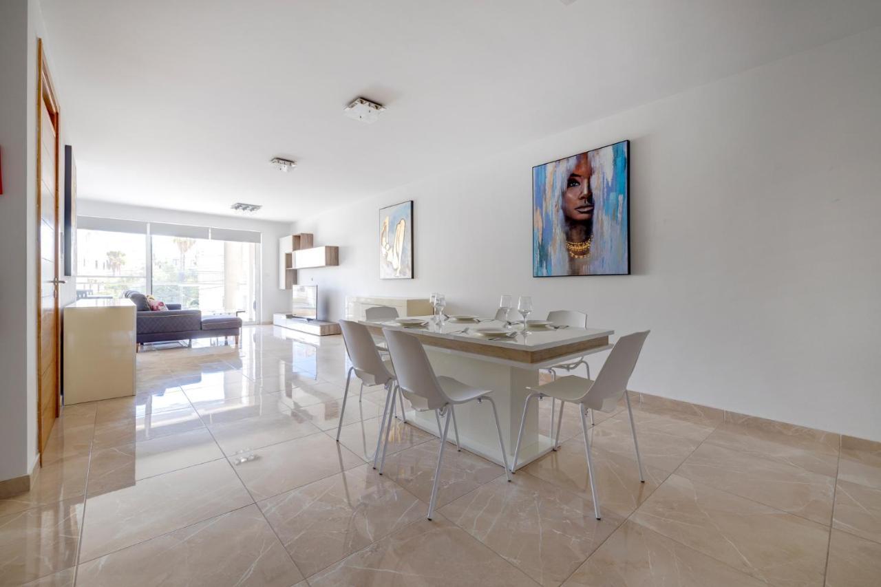 Marvellous 3Br Apartment In Central St Julians San Giuliano Esterno foto