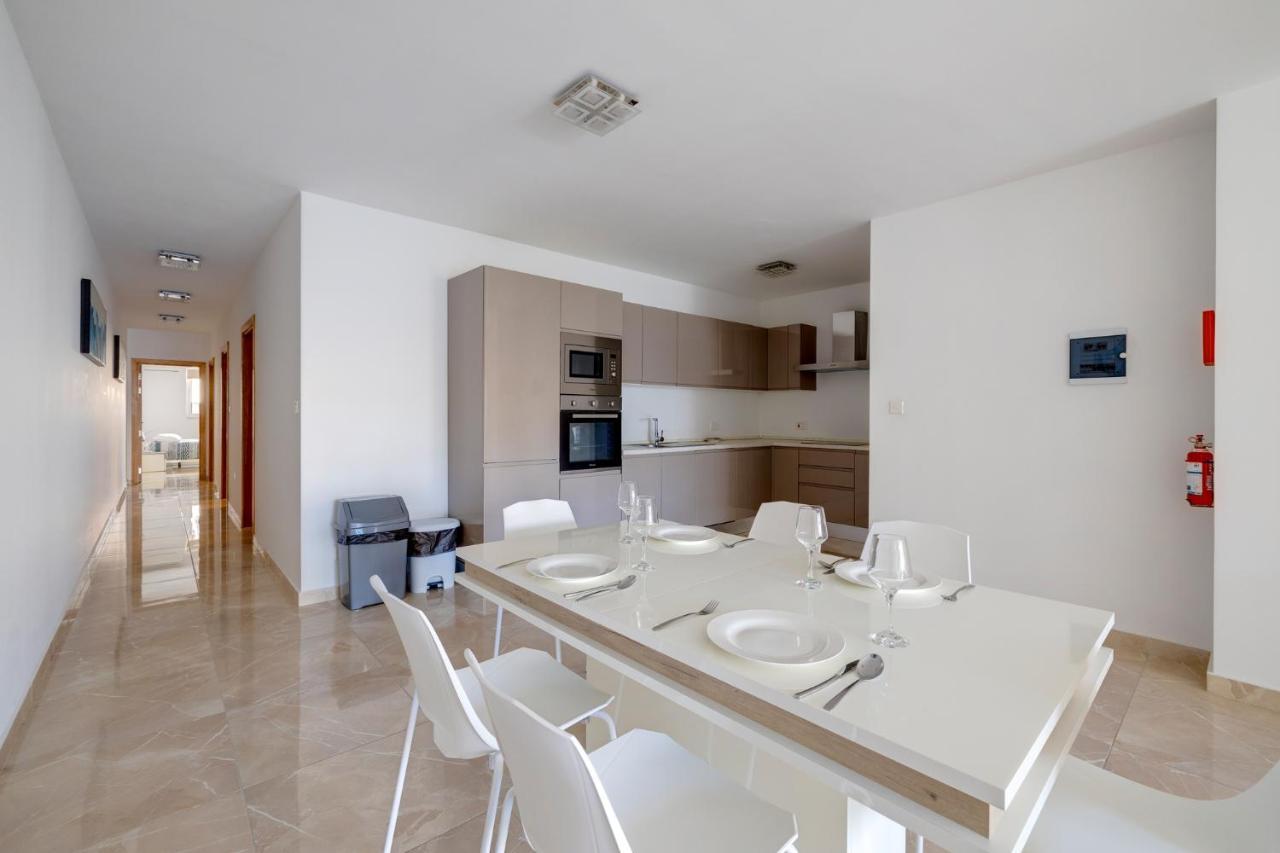 Marvellous 3Br Apartment In Central St Julians San Giuliano Esterno foto