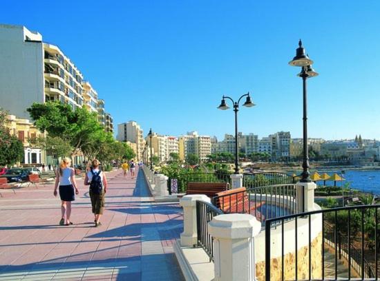 Marvellous 3Br Apartment In Central St Julians San Giuliano Esterno foto