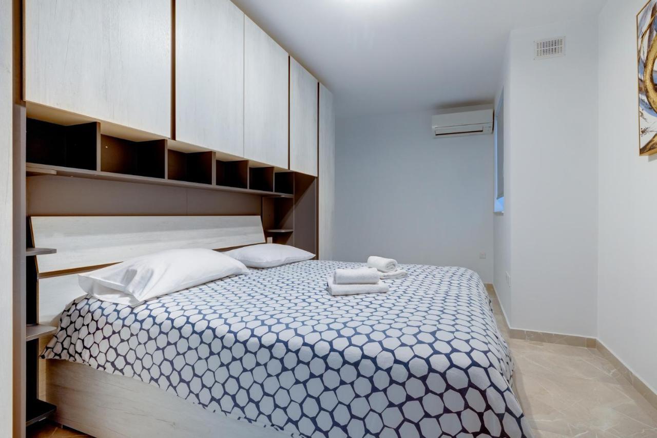 Marvellous 3Br Apartment In Central St Julians San Giuliano Esterno foto